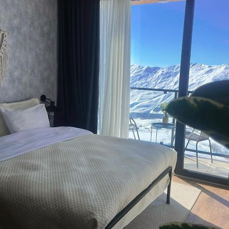 شقة Stuning Views On Mountains, غودوري المظهر الخارجي الصورة